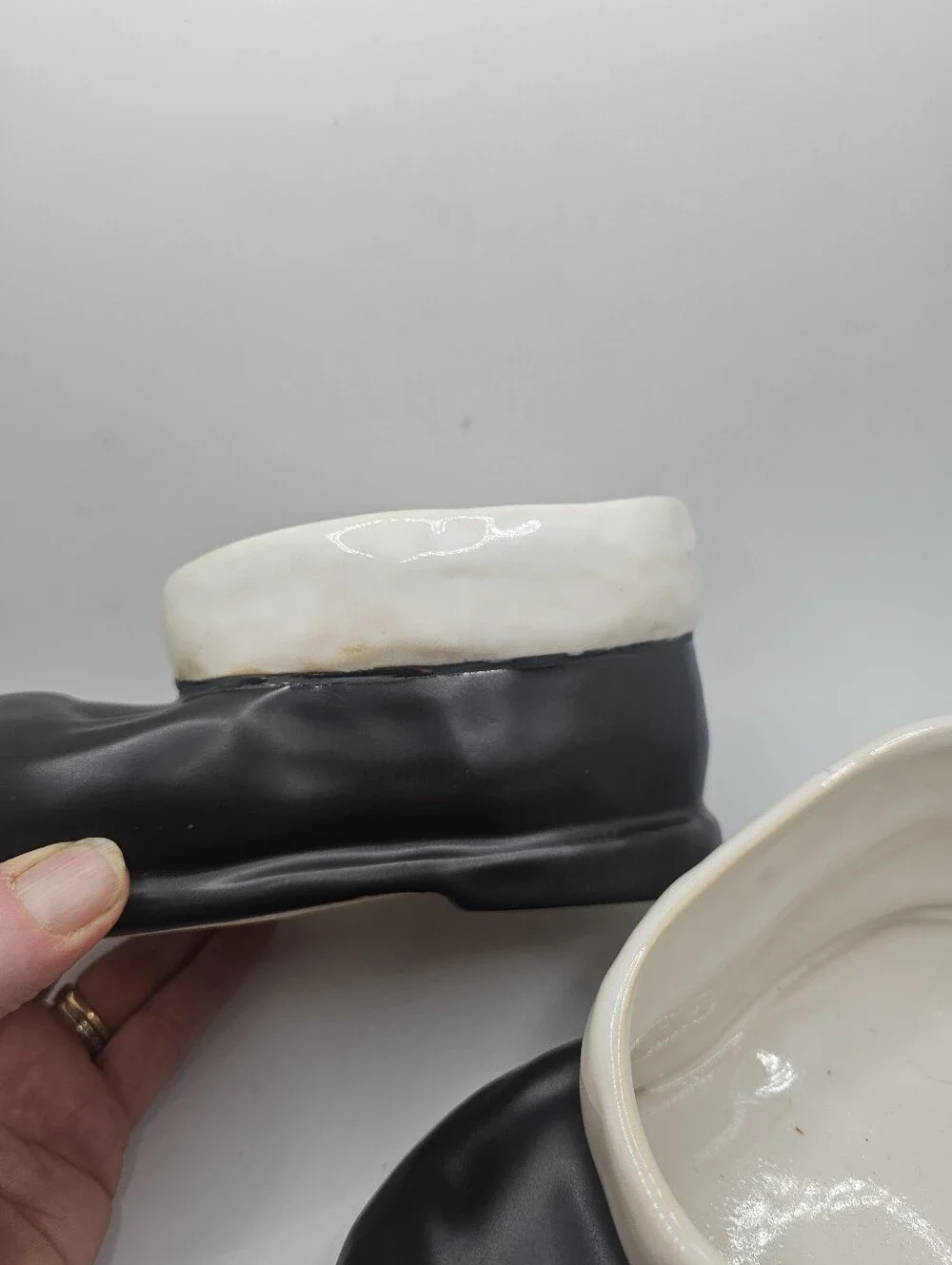 2 Pottery Barn Santa Boot Planter Bowls No Chips - Picture 4 of 10
